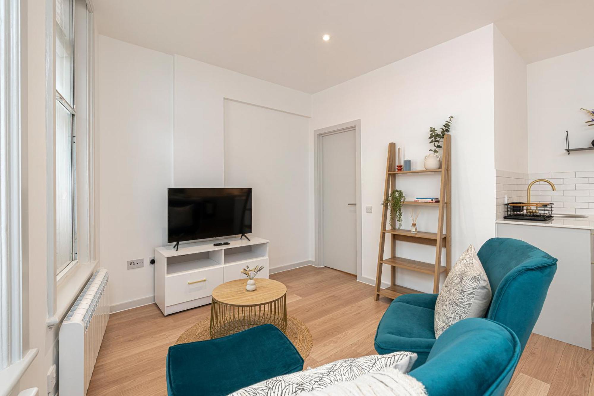 Stylish 1 Bed Flats In Soho, Next To Piccadilly Circus And Trafalgar Square Лондон Екстер'єр фото