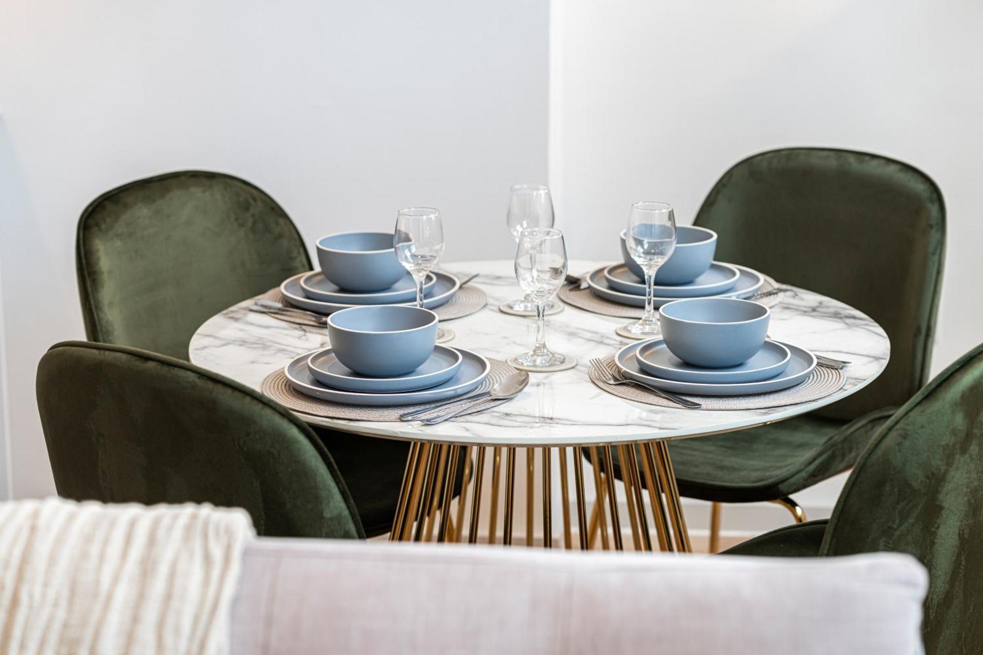 Stylish 1 Bed Flats In Soho, Next To Piccadilly Circus And Trafalgar Square Лондон Екстер'єр фото