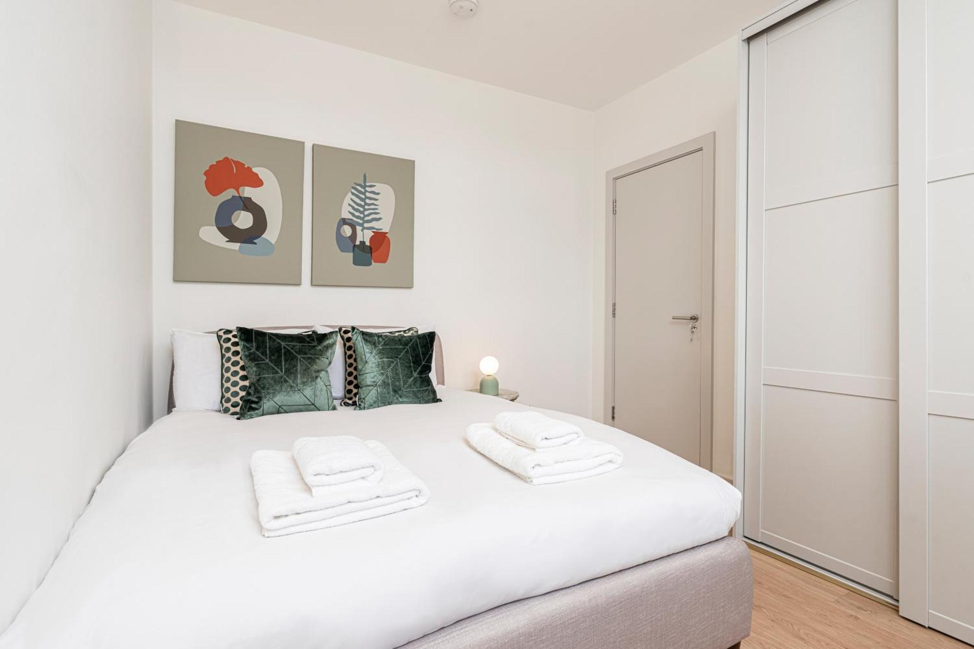 Stylish 1 Bed Flats In Soho, Next To Piccadilly Circus And Trafalgar Square Лондон Екстер'єр фото