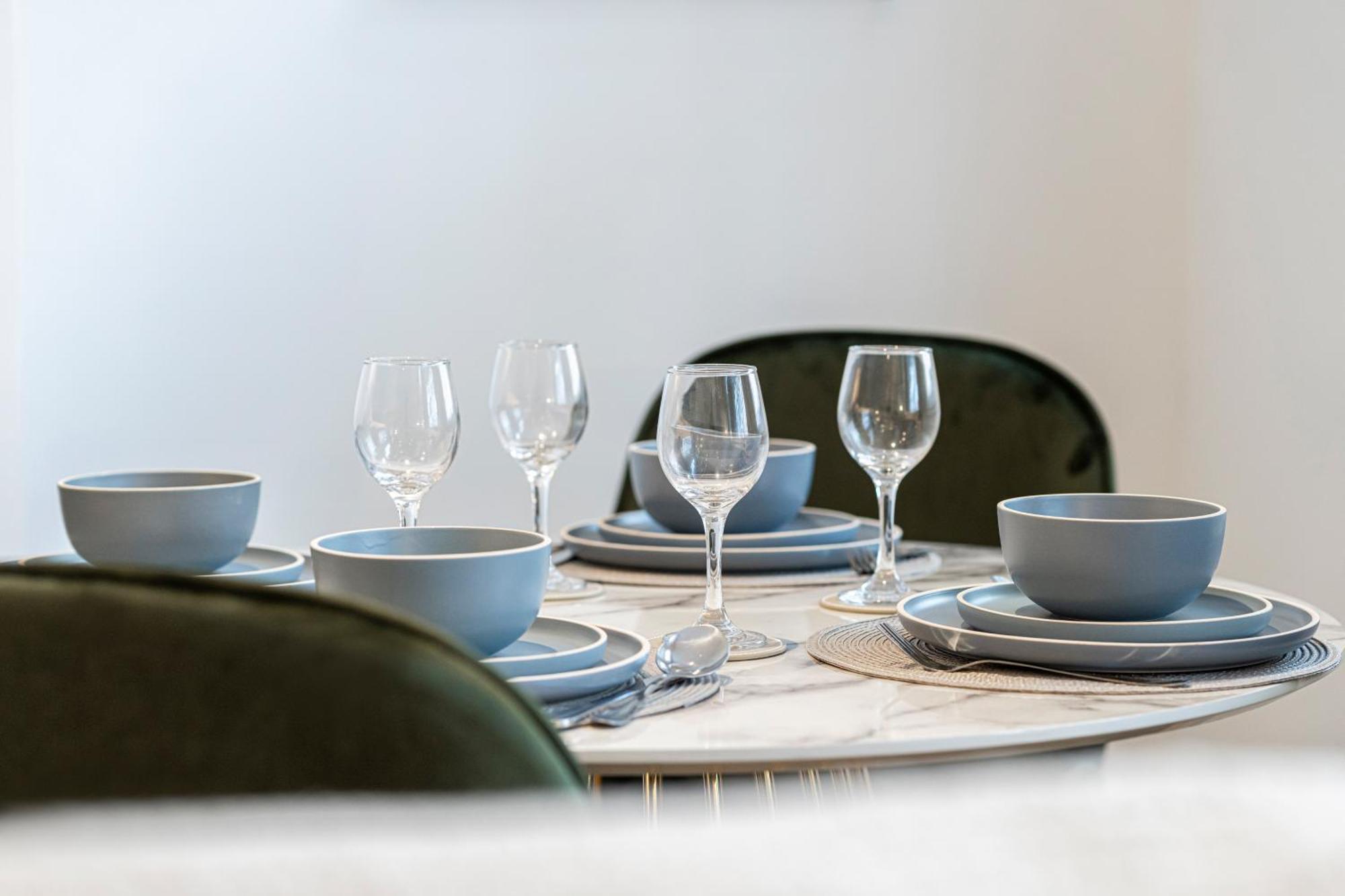Stylish 1 Bed Flats In Soho, Next To Piccadilly Circus And Trafalgar Square Лондон Екстер'єр фото