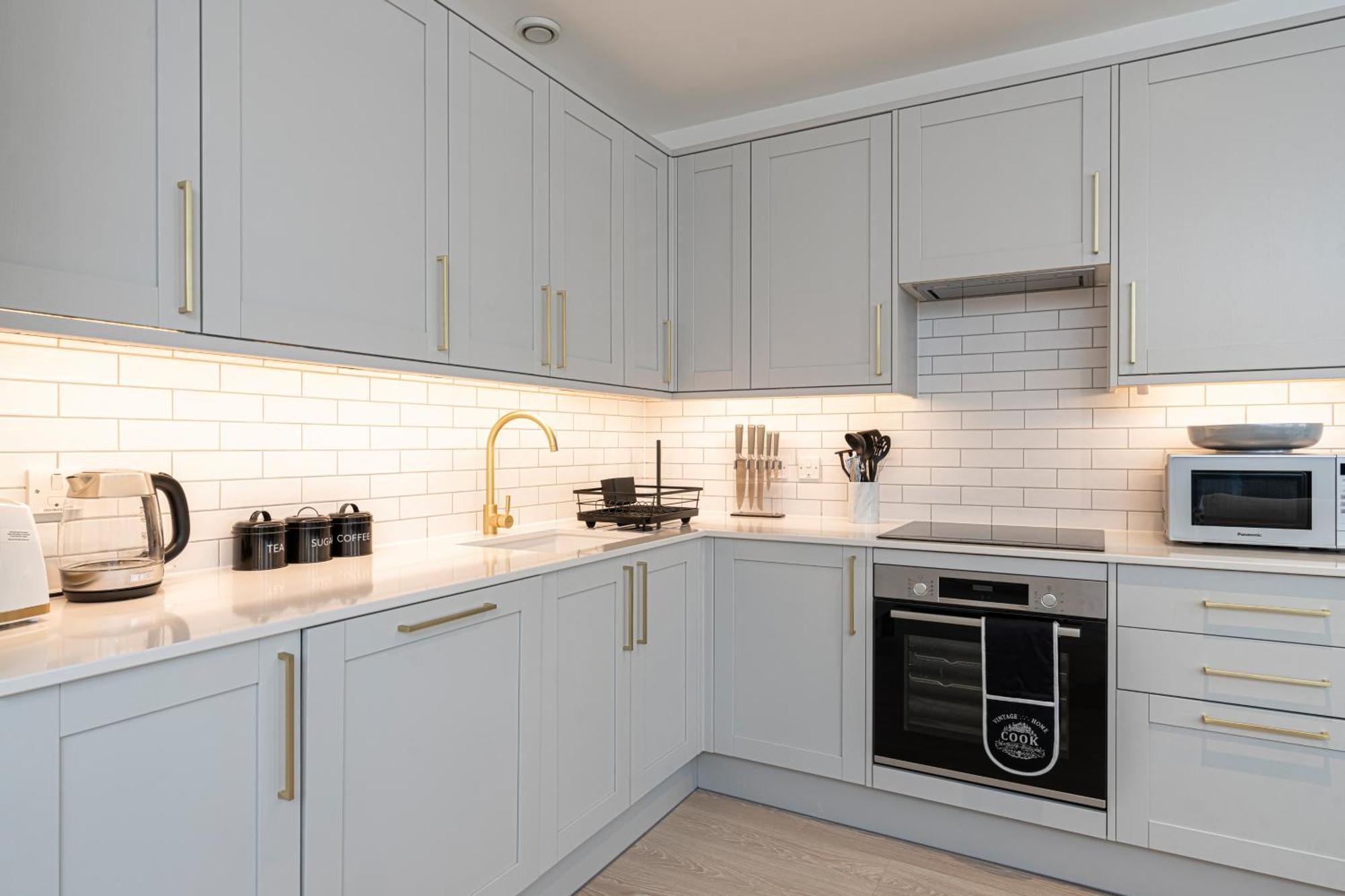 Stylish 1 Bed Flats In Soho, Next To Piccadilly Circus And Trafalgar Square Лондон Екстер'єр фото